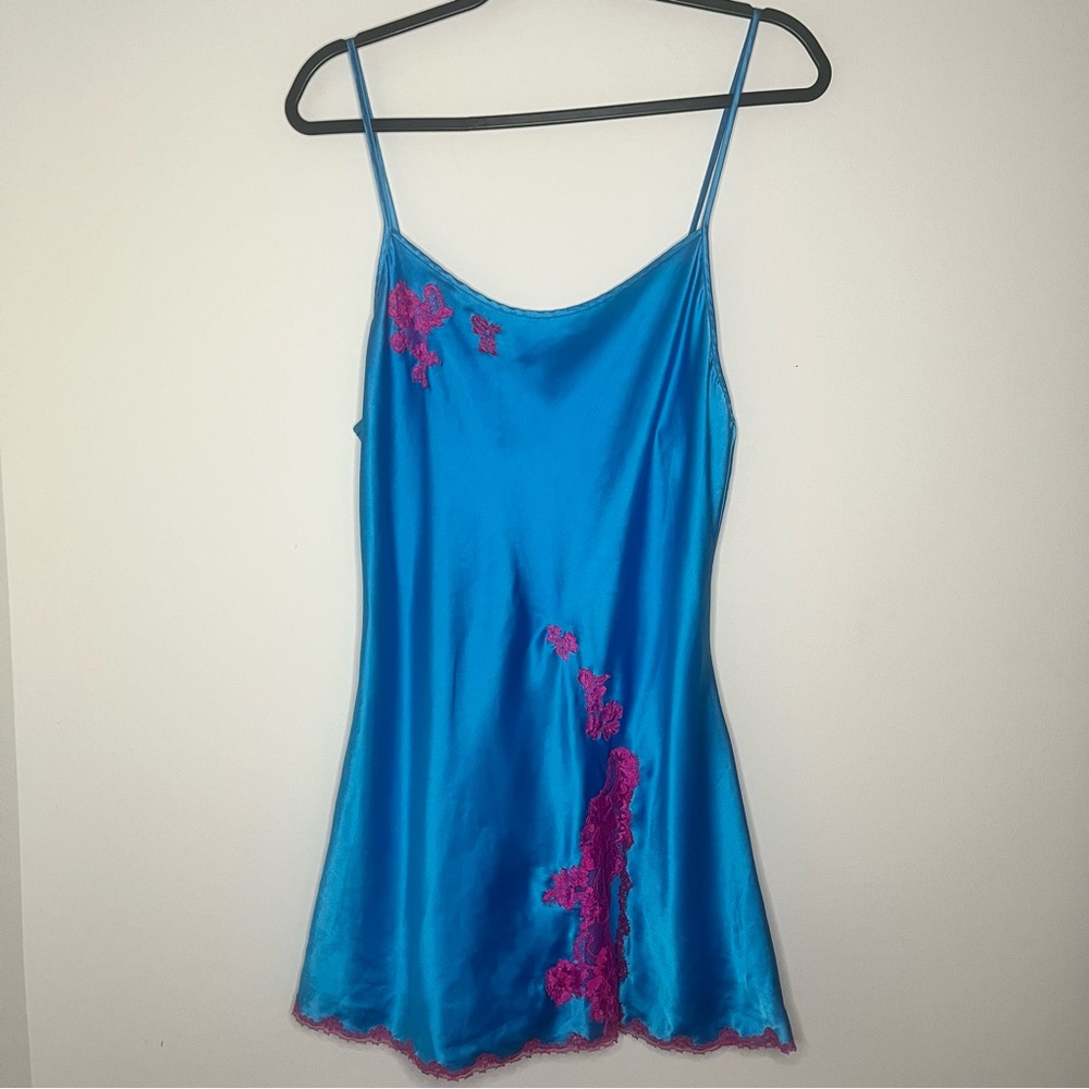 VTG 2000s Victoria's Secret Blue Slip with Pink Lace